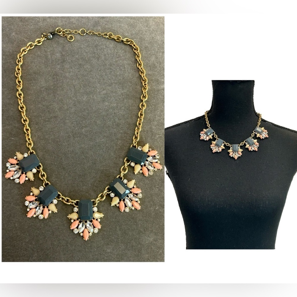 J. Crew peach pink gray clear rhinestone gem jeweled chunky statement necklace